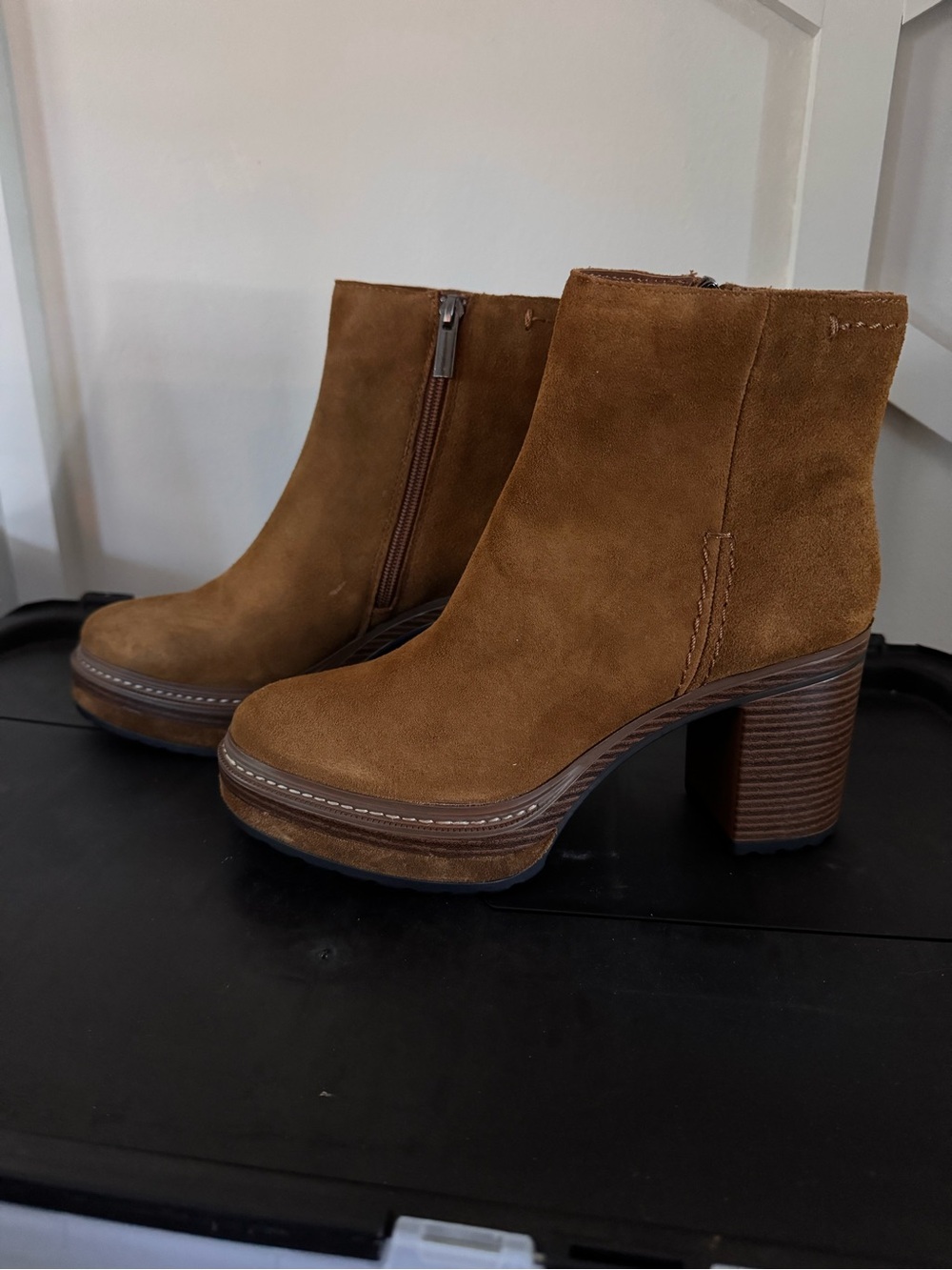 Steve Madden Shaniya Brown Suede Platform Booties Size 8 NWOB
